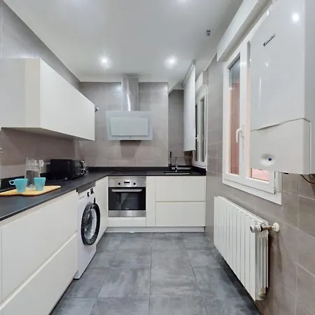 Historic Center Albizuri Residence, Bright, Spacious 3br Ideal For Groups